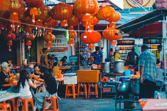 #17-19Hrs Kuala Lumpur MPV Day Tour from Singapore w' Tour Guide - MPV comfort plus border timing: where the day can stretch