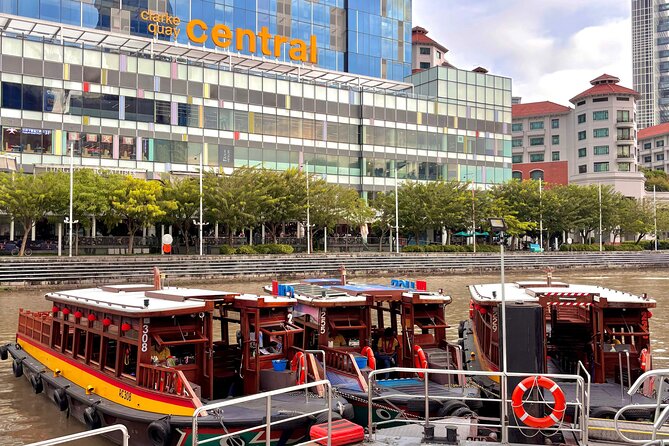 2 Pax Bundle Singapore River Cruise and Stunning Light Shows - How This Night Combo Tour Works in 4 Hours