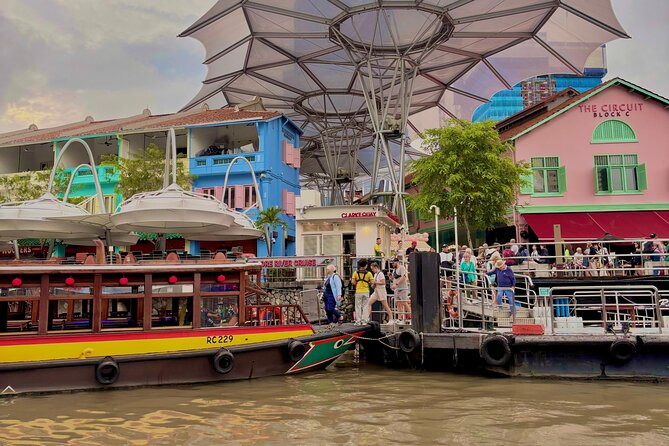 2 Pax Bundle Singapore River Cruise and Stunning Light Shows - Merlion and River Landmarks: Photo Moments Without the Stress