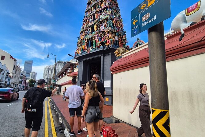 4-hour Chinatown, Little India, and Arab Street Walking Tour - Arab Street: Sultan Mosque, textiles, and street-market rhythms