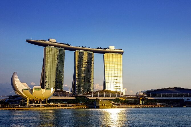4 Hours - Singapore Tour in Private Car or Minibus with Driver - Merlion Park: the iconic symbol and the quick photo payoff