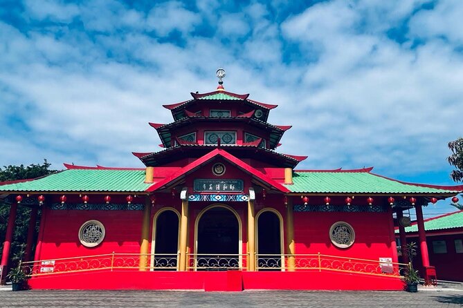 Batam Heritage Tour with Singapore Ferry Ticket, Lunch & Massage - Lunch at Barelang Seafood: where the day’s energy comes back