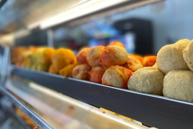 Best Ever Katong Food Tour with Local Foodie - PRIVATE TOUR - The “why” behind each bite (and why it’s worth paying for)