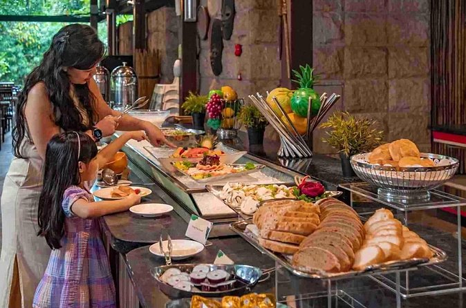 Breakfast In the Wild at Singapore Zoo Promo - Meeting Point at Paradox Singapore Merchant Court (and Getting There)