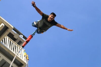 Bungy Jump - Jump Styles and the 2.5-Second Free Fall