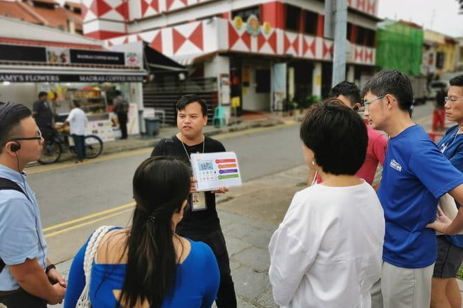 Chinatown Heritage and Local Street Food Small Group Tour - Maxwell Food Centre: The Main Event for Chicken Rice, Cake, and More