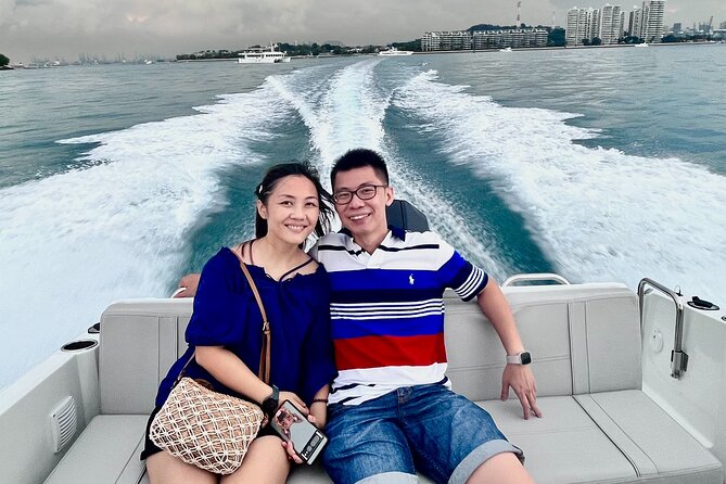 Cruise and Dining Adventure in Tropical Paradise of Singapore - What to Wear and Bring for a Speed Boat Dinner Night