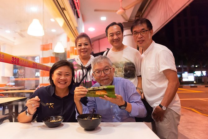 Drinks & Bites in Singapore Private Tour - Walking, pacing, and what to wear for a good night