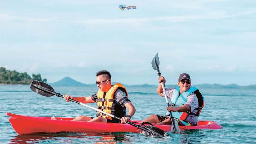 From Singapore : Private Batam Island Snorkeling and Canoe - One-Day Batam Escape: From HarbourFront to Ranoh Island