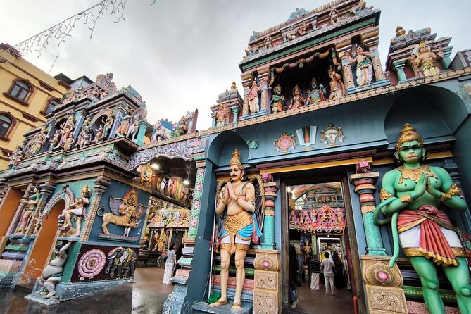 Guided Walking Tour to the Historical Attractions in Farrer Park - Leong San See Temple and the Taoism/ancestral worship thread