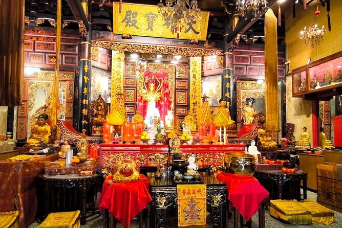 Guided Walking Tour to the Historical Attractions in Farrer Park - Balestier Road names, America’s link, and food you can actually hunt down