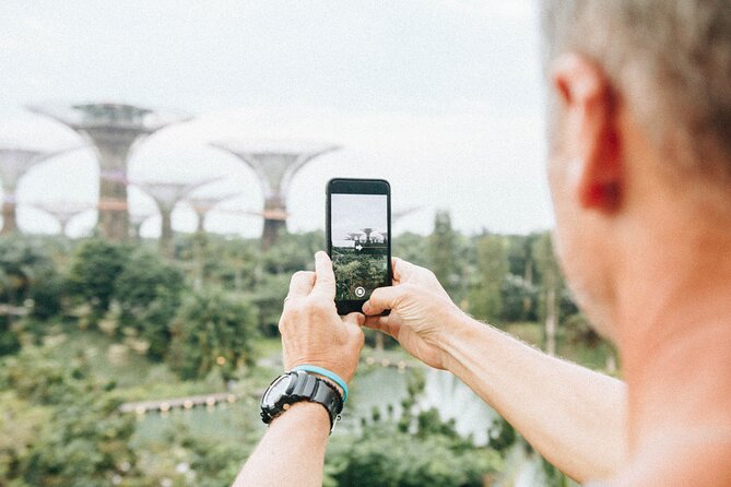 Highlights of Singapore Instagram Walking Tour - Stop 5: Merlion Park for the Icon Finish