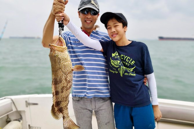 Join-in Catch and Cook Fishing Trip at Southern Islands Singapore - How the crew’s teaching style makes a difference