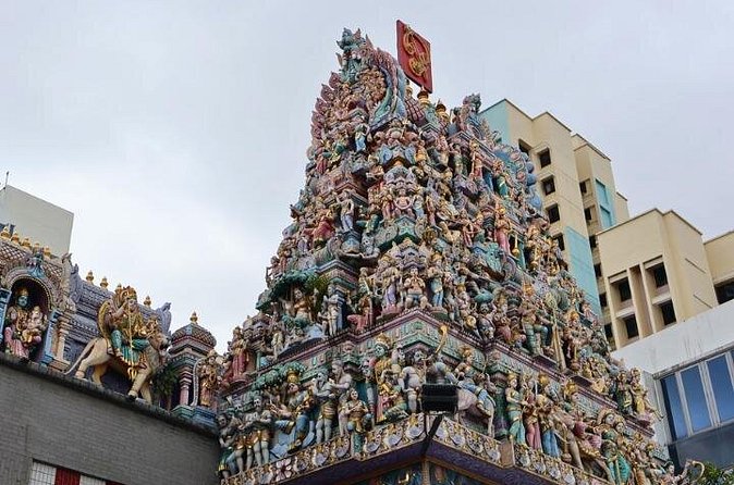 Kampong Glam and Little India Join-in Walking Tour - Gedung Kuning and Istana Kampong Glam: royal-era buildings to spot
