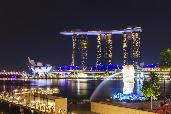 Kickstart Your Trip To Singapore With A Local: Private & Personalized - Chinatown lanes, shophouses, and clan-and-temple stories