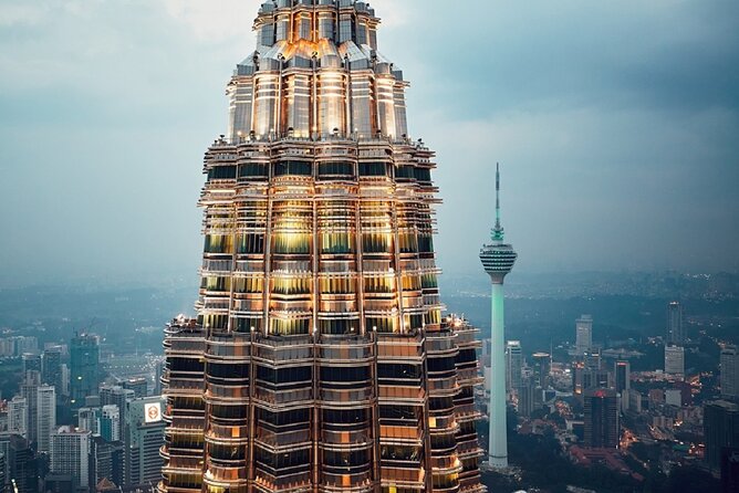 Kuala Lumpur and Malacca: Private Historical Tour from Singapore - Thean Hou Temple and Red Square: faith and colonial echoes