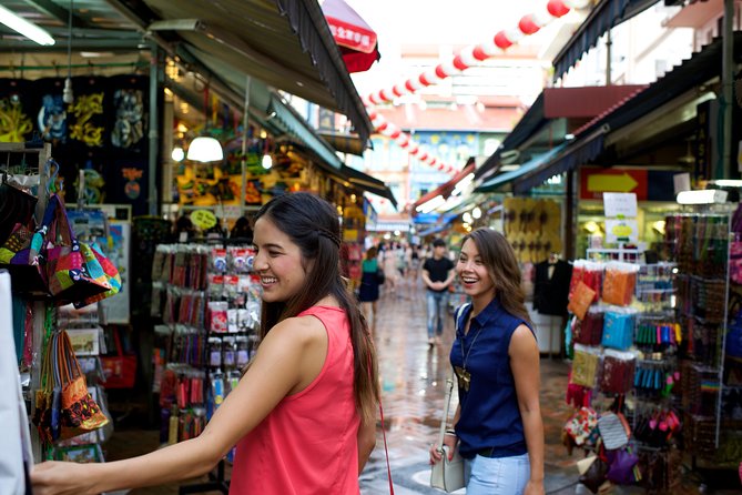 Michelin Premium Food Tour with Hawker Centre & Chinatown Tour - Price and value: what $117.07 is paying for