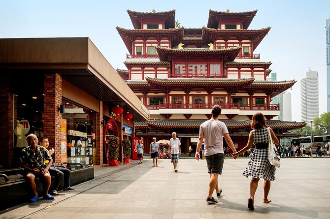 Michelin Premium Food Tour with Hawker Centre & Chinatown Tour - Guide quality: why Sam, Tang, Desmond, Francis, Cheryl, and Jasmine show up so often