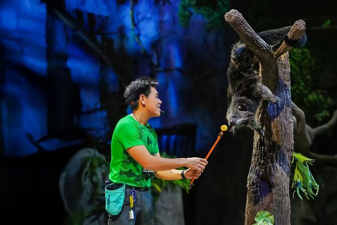 Night Safari Singapore Skip the Line Tickets with Tram Ride - Over 2,500 nocturnal animals: the viewing experience in real terms