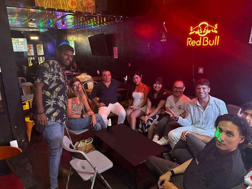Party Singapore Bespoke Pub Crawl - Skip the lines, keep the momentum