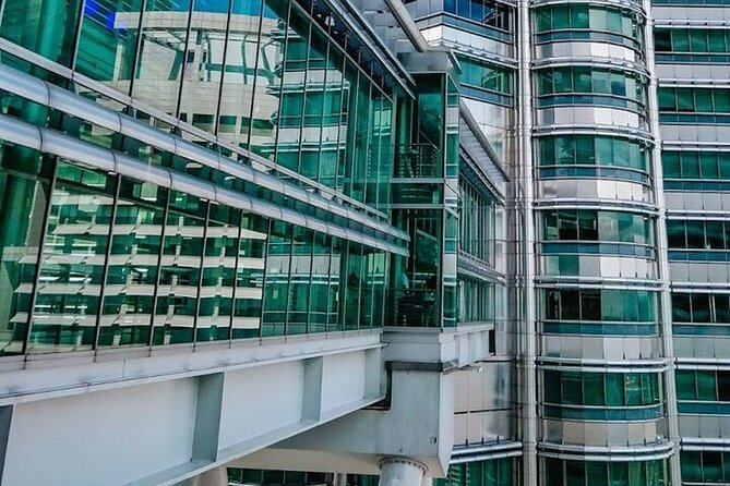 Petronas Twin Towers skybridge tickets (SINGAPORE GUESTS ONLY) - Petronas Skybridge Access: What Capacity Control Really Means