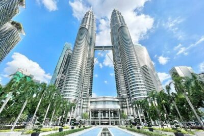 Private 2-day tour: Thailand, Malaysia & Indonesia (3 countries) from Singapore - Day 1 from HarbourFront to Batam: temples, city sights, and kueh lapis