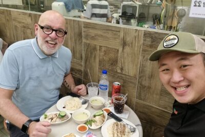 Private Car Tour for Singapore Highlights and Hidden Gems - Stop 2: Kampong Glam for culture you can see right away