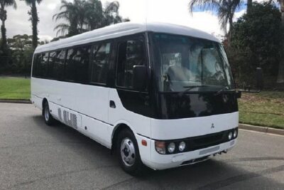 Private Departure Transfer From Singapore Hotel to Airport or Port - The driver communication style that saves your morning