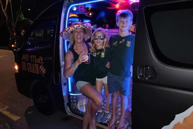 Private Party Bus Shared Tour in Singapore - What you get on the bus (and why it matters)