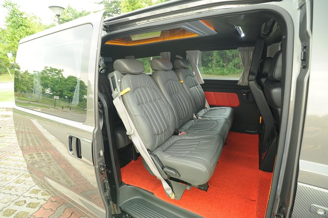 Private Singapore Departure Transfer: Hotel to Changi Airport - The Ride Itself: Clean Minivan, Quiet Rules, and Comfort