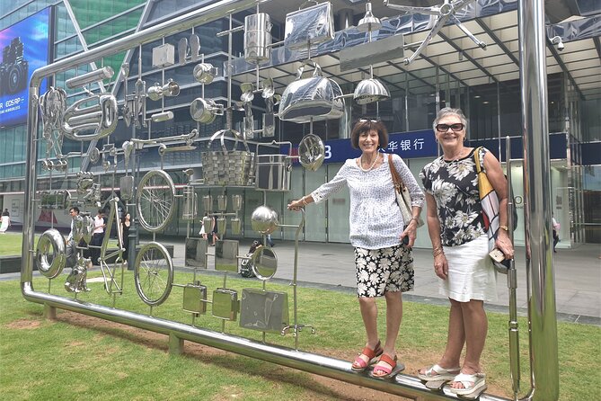 Private Singapore Walking Tour: City Highlights & Hidden Gems - Getting oriented: where the tour starts and how the timing works