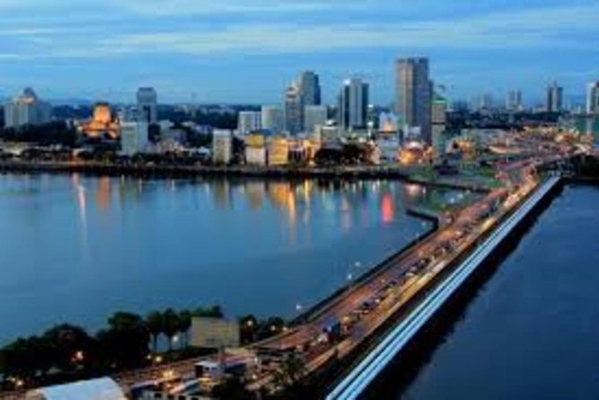 Private Tour: Sightseeing Daytrip to Johor Bahru from Singapore - Cross-border comfort: what the private vehicle actually buys you