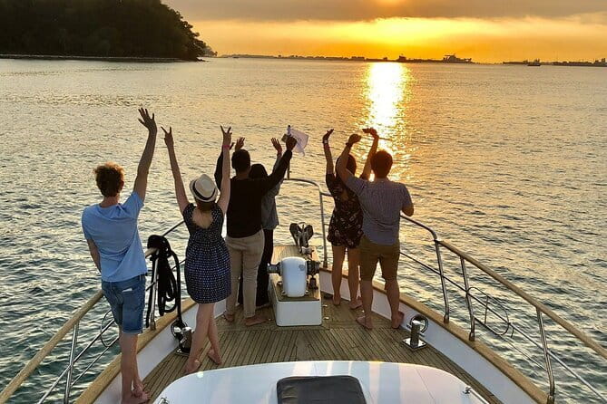 Singapore - Albatross Speedboat Adventures Cruising in Sentosa - Saint John’s Island: The Penal Settlement That Helped Shape Singapore’s Maritime Role