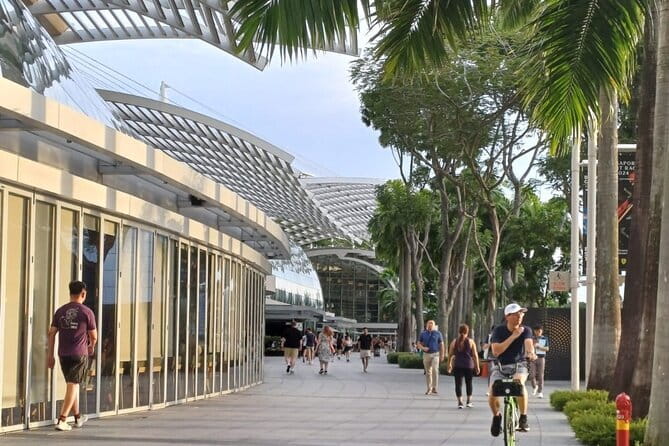 Singapore Beach City Cycling Tour - Stop-by-stop: Gardens by the Bay, Marina Barrage, East Coast Park, and Merlion Park