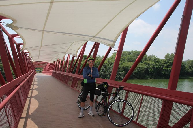 Singapore - bike adventure beyond the concrete jungle - Colin and Samantha: The Small-Group Magic