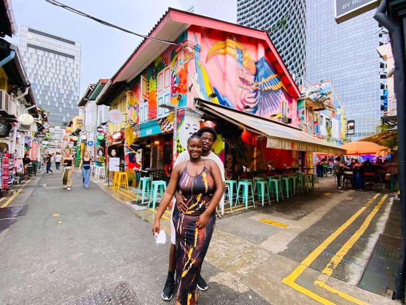 Singapore: Chinatown and Little India Guided Walking Tour - Why the guide makes the whole thing worth it (and not just a walk)