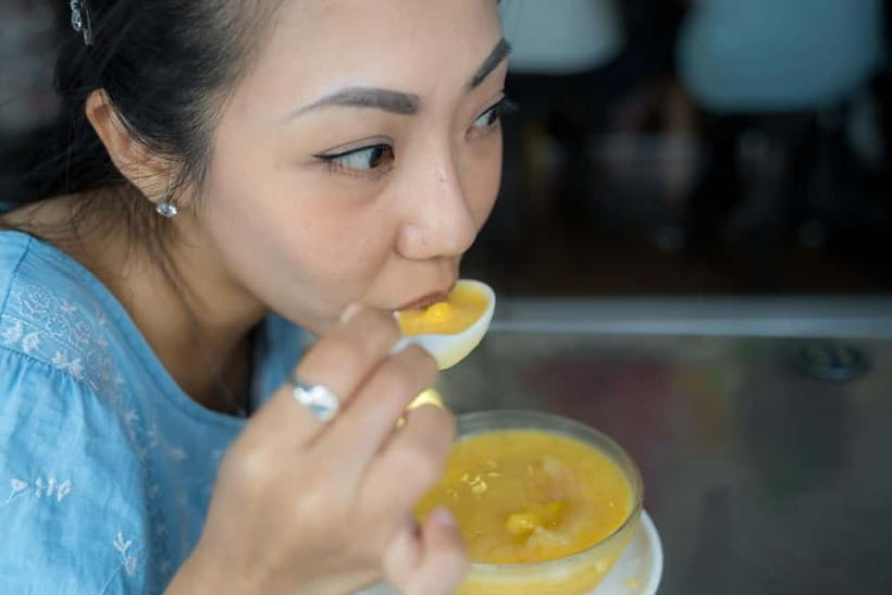 Singapore: Chinatown Hawkers Food Tour with 7 Food Tastings - Chinatown Hawker Food Tour: Why This Route Works
