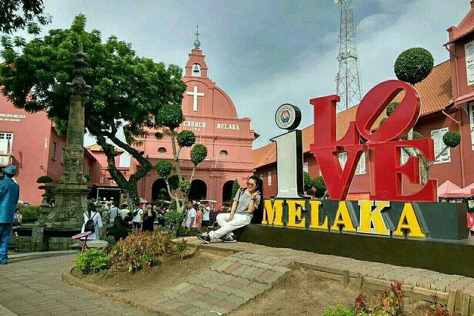 Singapore City To Kuala Lumpur City En-route Malacca Heritage Tour - Melaka at Your Pace: Porta de Santiago, St. Peter’s, and the Oldest-Catholic Thread