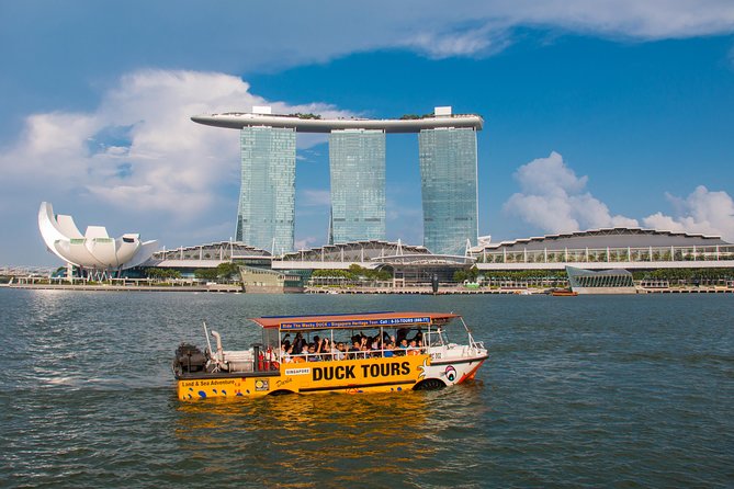 Singapore Duck Tour - Audio commentary and guide style: fun facts vs. hard-to-hear facts