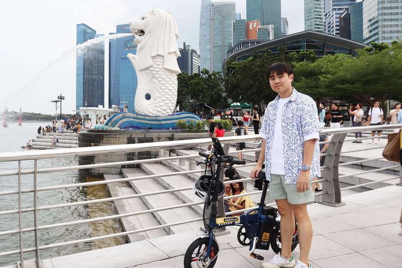Singapore: Electric Bicycle Experience (Rental and Tour) - Heat planning and smart packing for a smooth 3 hours
