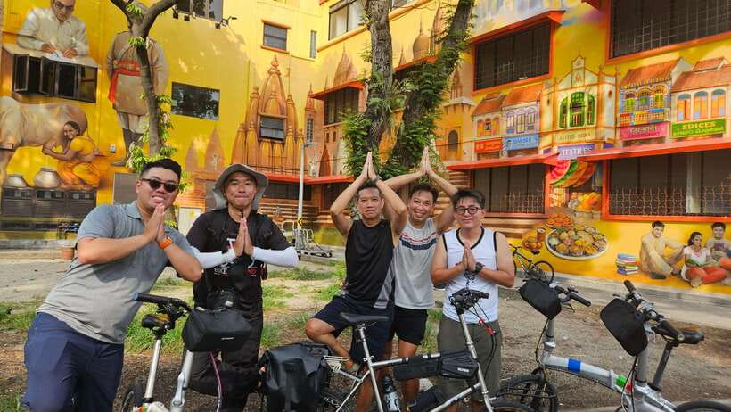 Singapore: Food and Bike Tour - Downtown - Why This Downtown Bike Food Tour Feels More Singapore Than Just a Hawker Loop