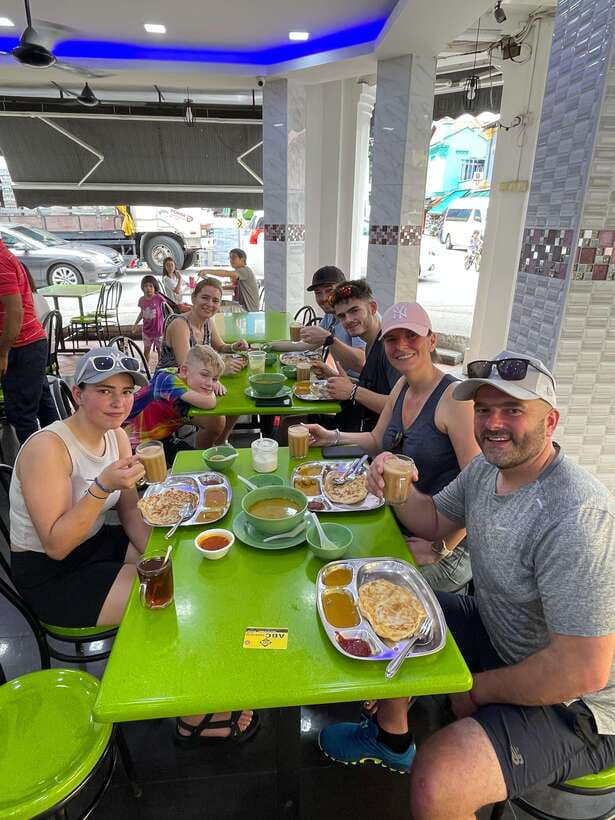Singapore: Food and Bike Tour - Downtown - Weather, Clothing, and Small Comforts That Actually Matter