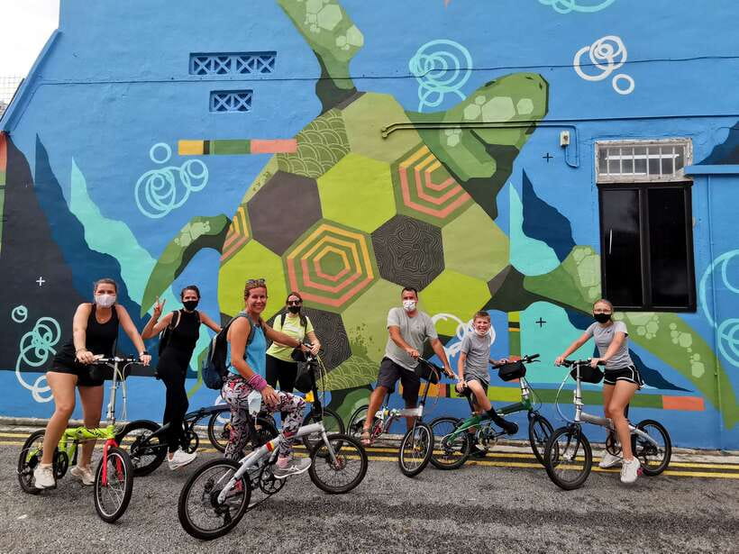 Singapore: Food and Bike Tour: Katong District - The food lineup: eight tastings that teach you what to notice