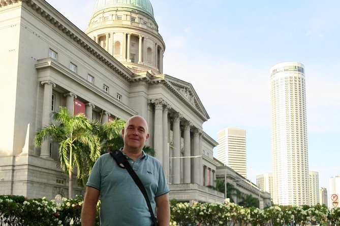Singapore Group History & Culture Walking Tour - Former City Hall: colonial power, wartime change, independence