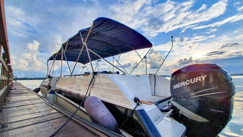 Singapore: Guided Boat Tour and Kelong Fish Farm Visit - Pulau Ubin From the Water: Why Seeing It Sea-Side Matters