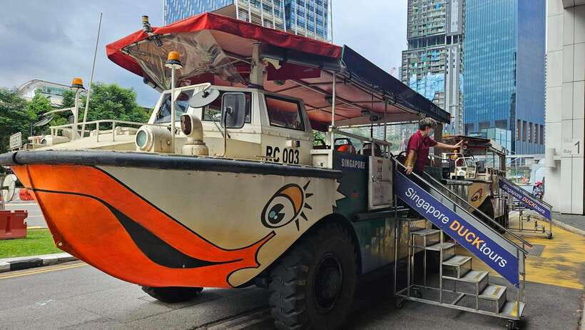 Singapore: Guided City Tour by Amphibious Duck Boat - Why This One-Hour DUCKtour Works So Well in Singapore