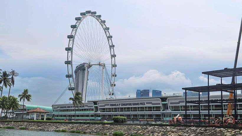 Singapore: Guided City Tour by Amphibious Duck Boat - The Splash Moment in Marina Bay: Views From Water Beat the Postcard Mode