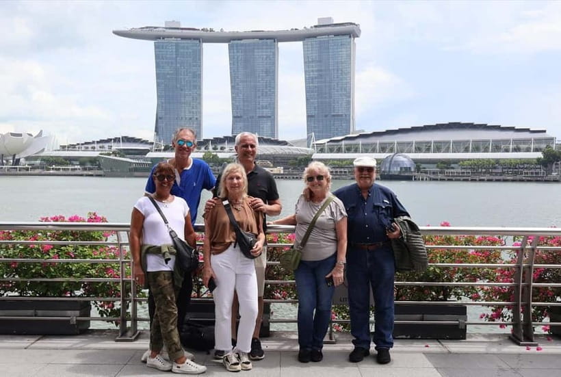 Singapore: Historical Civic District & Marina Bay Walk Tour - Old Hill Street Police Station and Fort Canning Park: the colonial layer up close