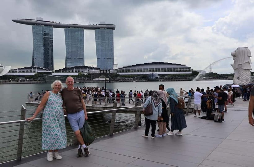 Singapore: Historical Civic District & Marina Bay Walk Tour - Clarke Quay and Boat Quay: walking the river and feeling the change
