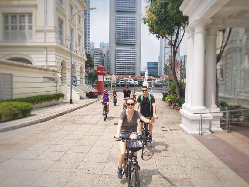 Singapore: Historical Half-Day Bike Tour - Everyday Singapore vs high-end riverfront: a contrast you can actually feel